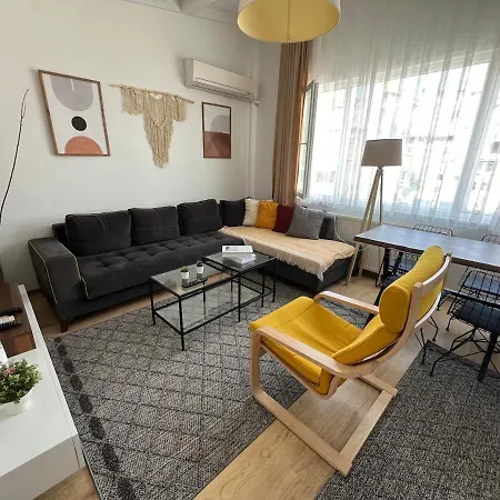 Unique House With Sea View In Cihangir Center Istanbul