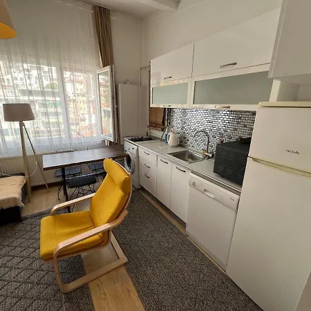 アパート Unique House With Sea View In Cihangir Center イスタンブール